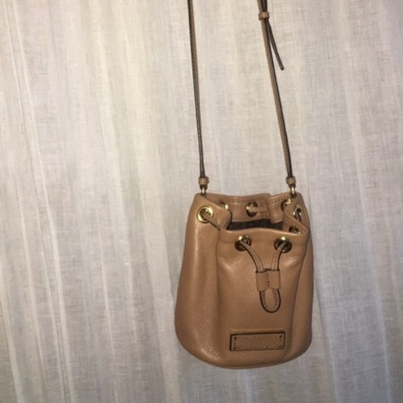 Marc Jacobs mini bucket crossbody - Picture 3 of 4